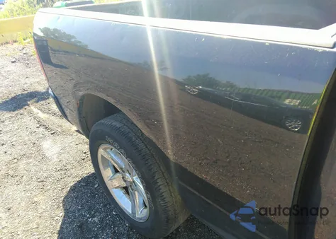 2017 Ram 1500 Express Quad Cab 4X4 6'4 Box from USA, damaged, VIN 1C6RR7FG7HS594376